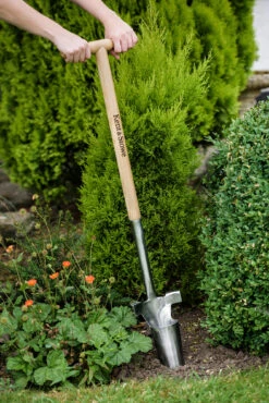 Langstiel Zwiebelpflanzer | Gartengeräte Von Kent &amp; Stowe -Garten- Und Outdoor-Geschäfte 549923 Langstiel Zwiebelpflanzer 881880 ks 4