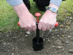 28 X 26 X 7,5 Cm Kurzstieliger Blumenzwiebel Pflanzer | Gartenzubehör Von Garland 14 28 X 26 X 7,5 Cm Kurzstieliger Blumenzwiebel Pflanzer | Gartenzubehör Von Garland -Garten- Und Outdoor-Geschäfte 558875 28 x 26 x 7 5 cm Kurzstieliger Blumenzwiebel Pflanzer W0474 gl 2